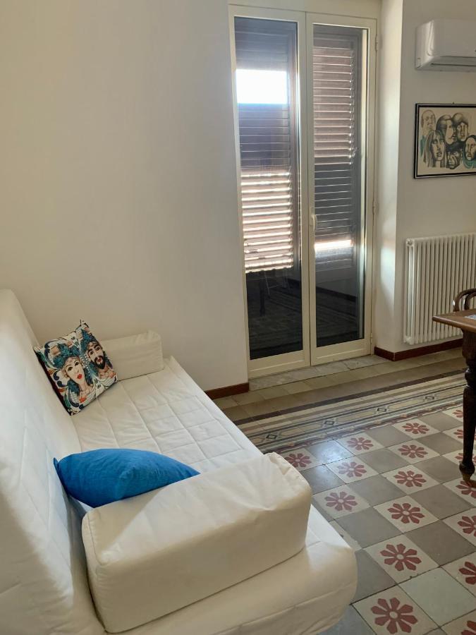 Suite Dreams Politeama Palermo Exteriör bild