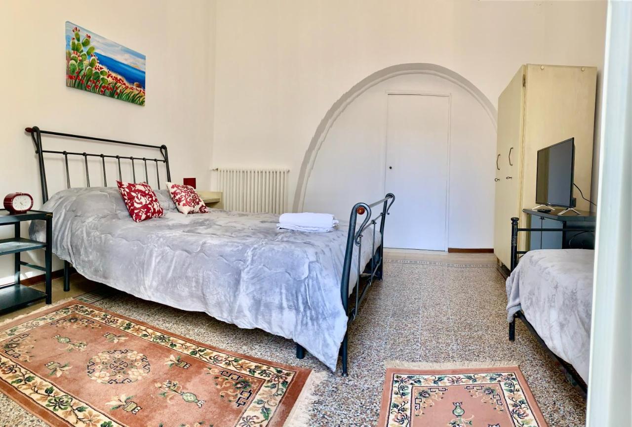 Suite Dreams Politeama Palermo Exteriör bild